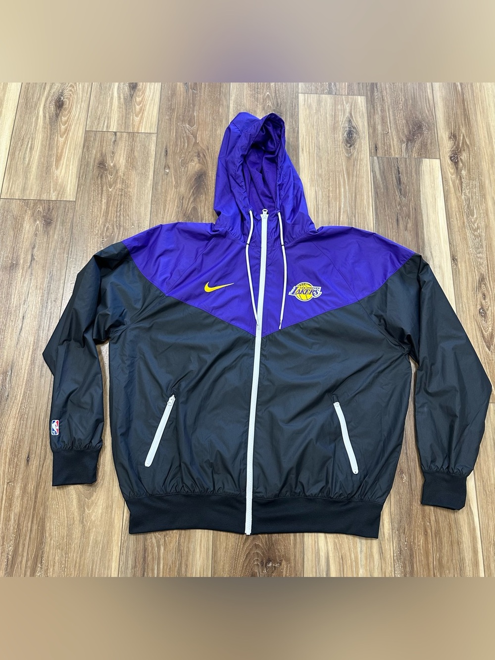 Nike Los Angeles Lakers NBA 75th Anniversary Windrunner Full Zip Jacket, Large